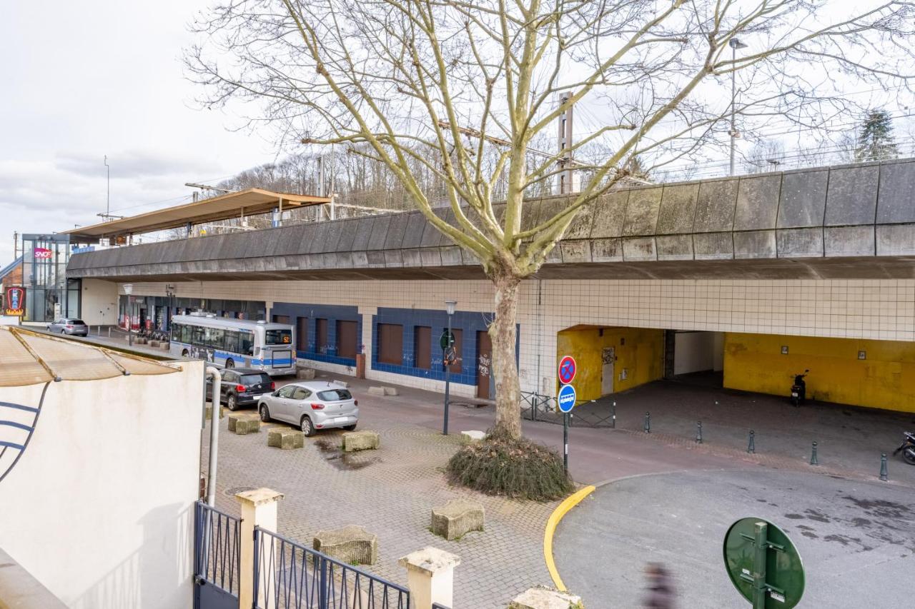 Appart'Hotel Versailles Saint Cyr L'Ecole - Gare Sncf A 100M Et Parking Prive Exterior foto